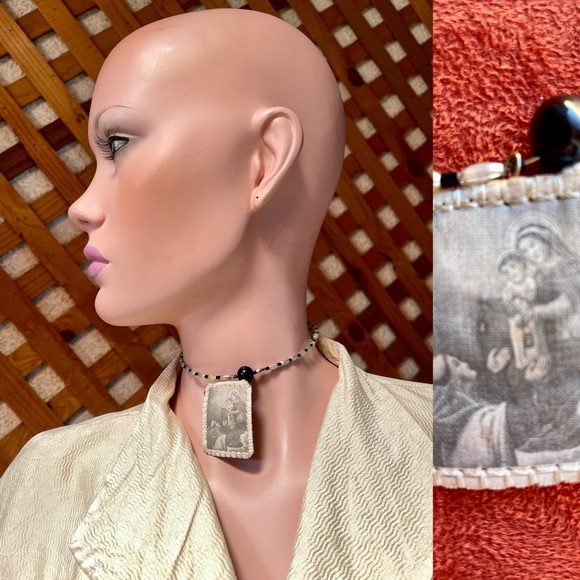 Artisan Handmade VINTAGE SCAPULAR Beaded Choker NECKLACE - Picture 3 of 11